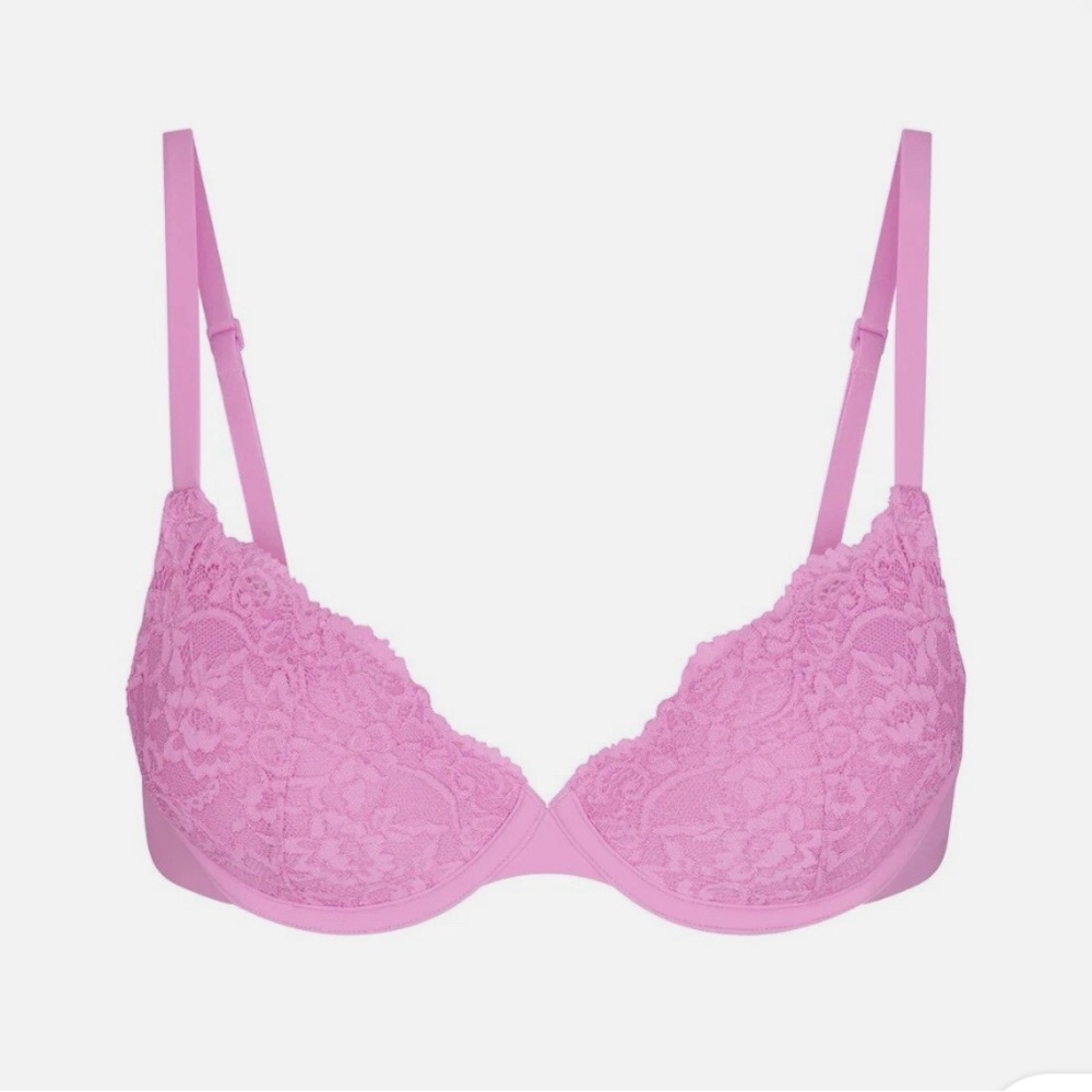 SKIMS Pink Lace Bra